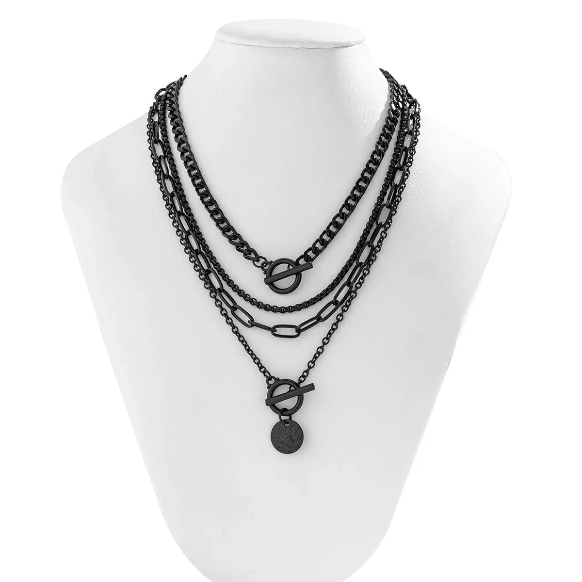 Collier gothique en alliage de fer