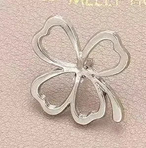 Blühende Eleganz: Modisches Blumenschleifen-Broschen-Set für Damen