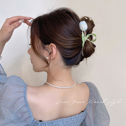 Haarspange mit Tulpenblüte
